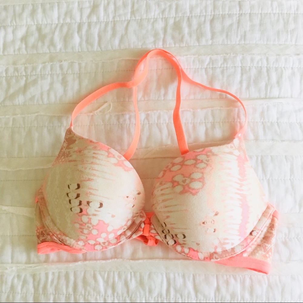 NWOT Victoria’s Secret Front Clasp Push Up Bra
